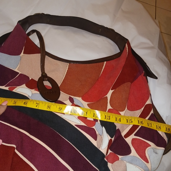 Emilio Pucci authentic large bag. - Picture 12 of 13